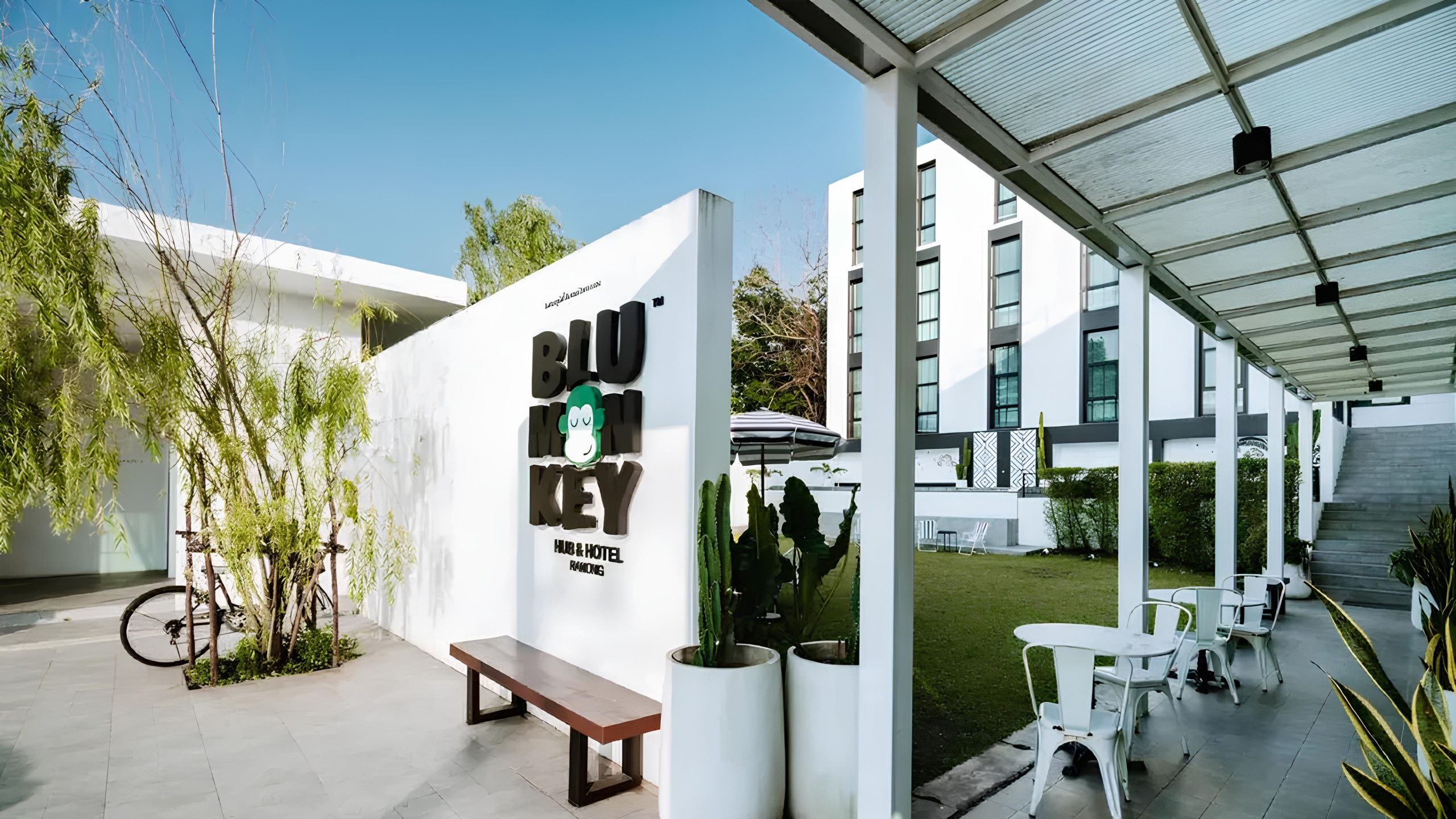 Blu Monkey Hub & Hotel Ranong